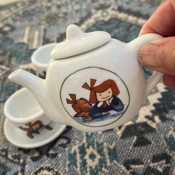 MADELINE Vintage Tea Set - Picture 4 of 5